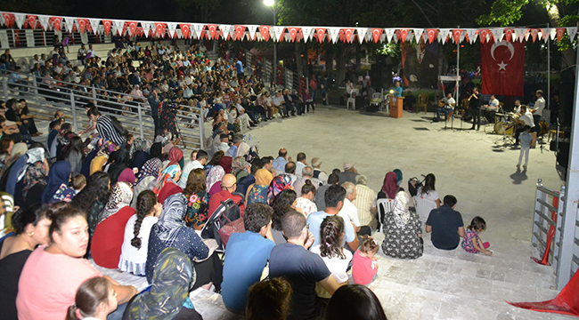 TAVASLILAR UNUTULMAZ BİR GECE YAŞADI
