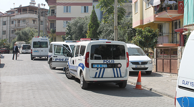 42 YAŞINDAKi KADIN EviNDE ÖLÜ BULUNDU
