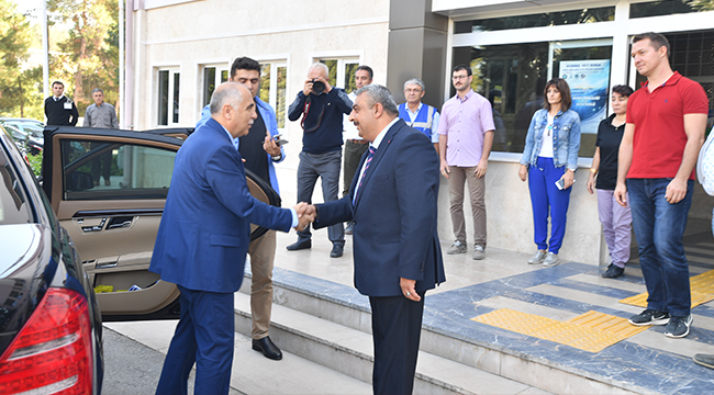 VALi KARAHAN'DAN, ÇEVRE MÜDÜRLÜĞÜNE ZiYARET