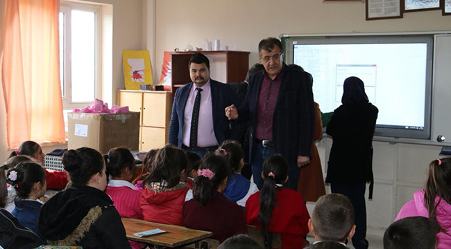 GÜVEN, ÖĞRENCİLERE DİŞ MACUNU VE FIRÇA DAĞITTI