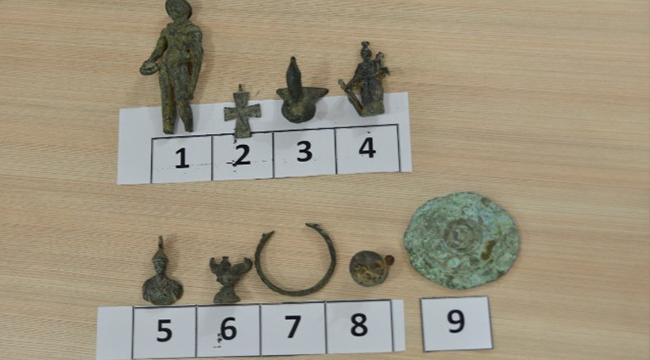 ÇOK SAYIDA TARİHİ ESERE EL KONULDU