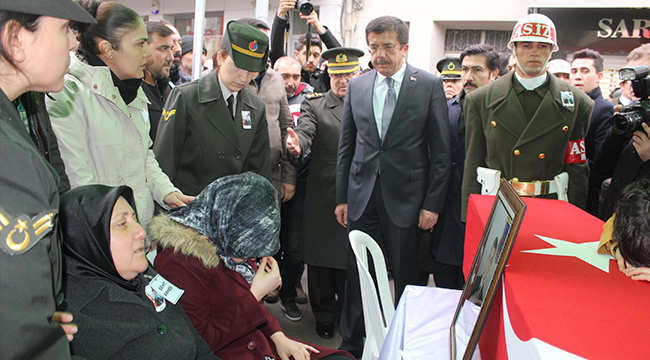 DENİZLİ'NİN ŞEHİDİ SON YOLCULUĞUNA UĞURLADI