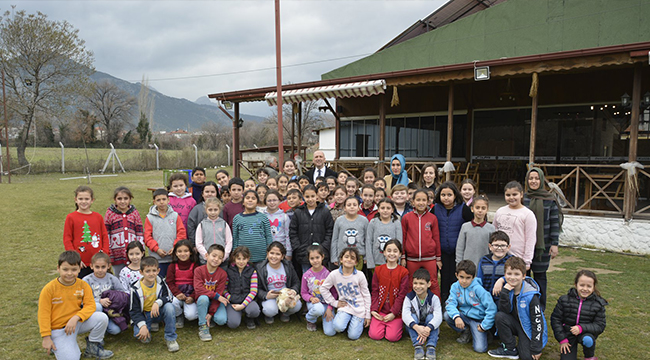 BAŞKAN ÖZBAŞ ÖĞRENCİLER İÇİN ATA BİNDİ