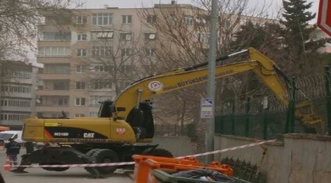 BÜYÜKŞEHİR YOL DÜZENLEMEDE HIZ KESMİYOR
