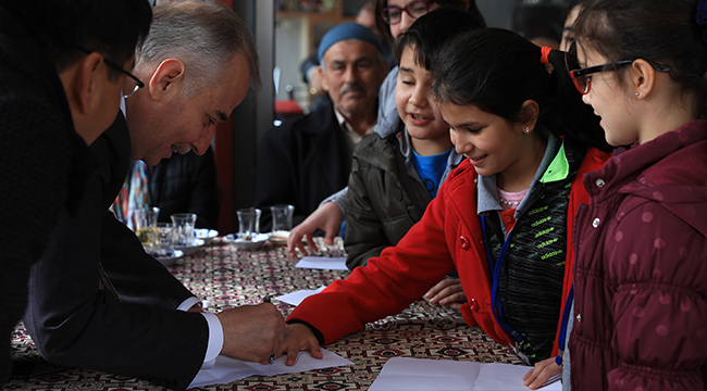 ZOLAN FATİH'TE VATANDAŞLARLA KUCAKLAŞTI