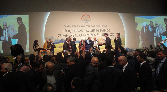 ÇİFTÇİLER BEŞTEPE'DE BULUŞTU