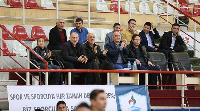 PAMUKKALE BELEDİYESPOR ENGEL TANIMIYOR