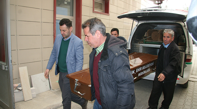 KÜÇÜK TABUTLA TAŞINAN BEBEKLER YÜREKLERİ DAĞLADI