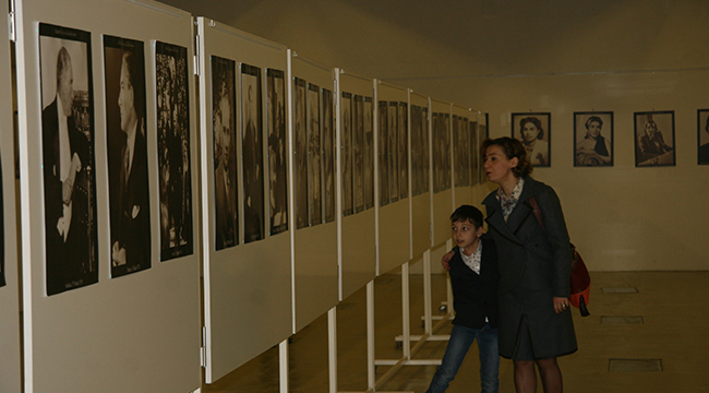 HANRİ BENAZUS’UN KOLEKSİYONUNDA ATATÜRK FOTOĞRAFLARI