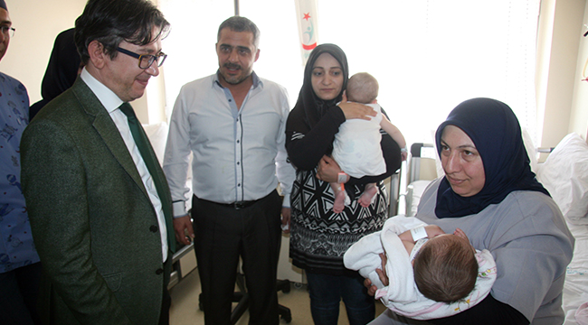 SURİYELİ RECEP VE TAYYİP BEBEKLER TABURCU OLDU