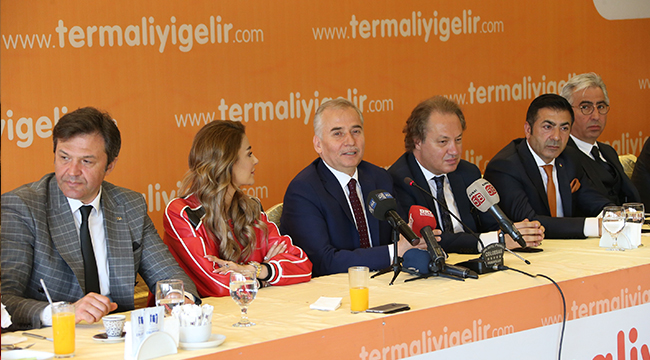 DENİZLİLİ TURİZMCİLERİN YÜZÜ GÜLÜYOR