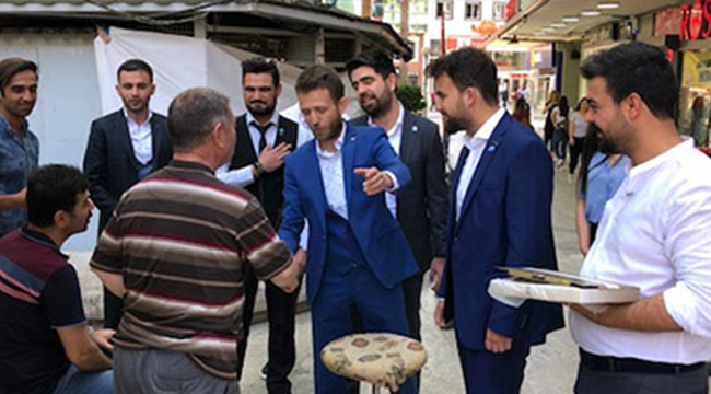İYİ GENÇLER ESNAF ZİYARETLERİNİ SÜRDÜRÜYOR