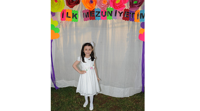 MİNİKLER MEZUNİYET HEYECANI YAŞADI