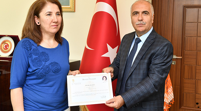 DOĞUM EBELERİNE BAŞARI BELGESİ VERİLDİ