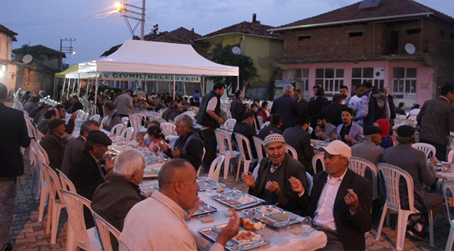 ÇİVRİL BELEDİYESİ'NDEN İFTAR PROGRAMI