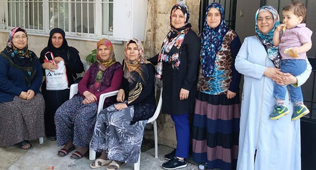 KAPI KAPI DOLAŞIP HİZMETLERİNİ ANLATIYORLAR
