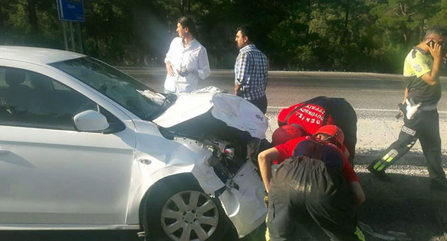 DENİZLİ’DE TRAFİK KAZASI: 2 YARALI