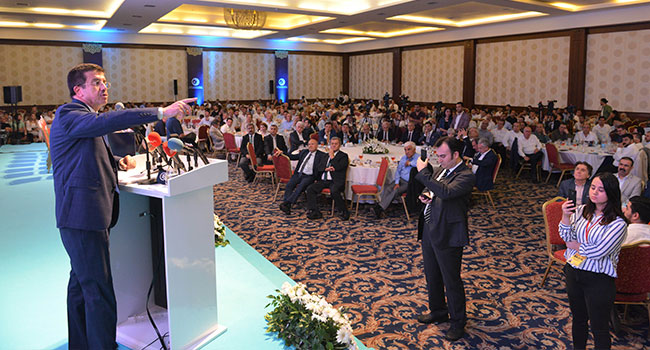 ZEYBEKCİ, DENİZLİ PLATFORMU’NUN İFTARINDA KONUŞTU