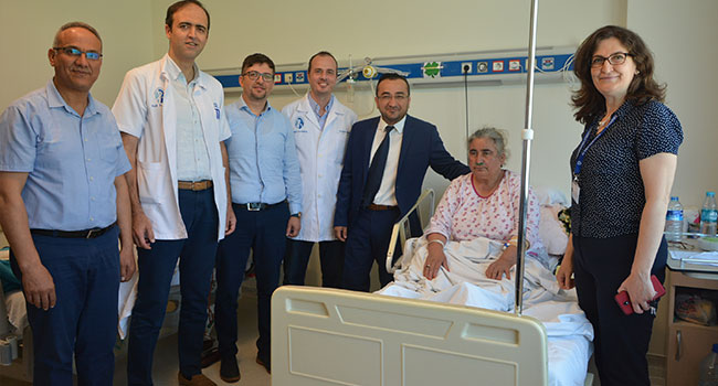 HASTANE YÖNETİMİ HASTA VE PERSONELLE BAYRAMLAŞTI