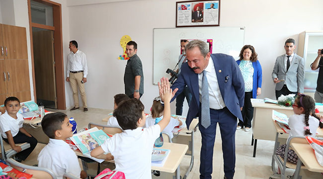 MiLLETVEKiLi TİN, ÖĞRENCİLERLE BULUŞTU