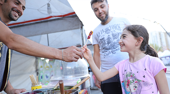 AK VADİ FESTİVALİ DENİZLİLİLERİN AKININA UĞRUYOR