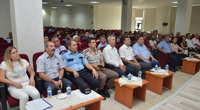 SERTİFİKALARINI TÖRENLE ALDILAR