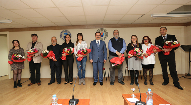 PAÜ’LÜ AKADEMİSYENLERDEN MÜZİK DİNLETİSİ