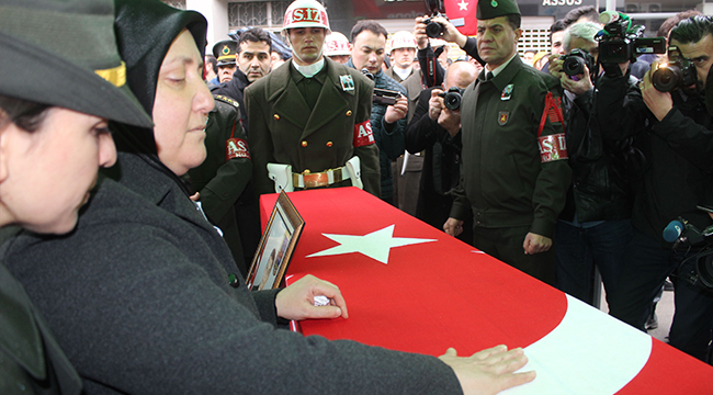 DENİZLİ'NİN ŞEHİDİ SON YOLCULUĞUNA UĞURLADI