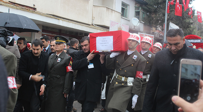 DENİZLİ'NİN ŞEHİDİ SON YOLCULUĞUNA UĞURLADI