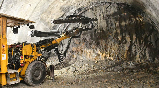 KARAHAN HONAZ TÜNELLERİNDE İNCELEME YAPTI