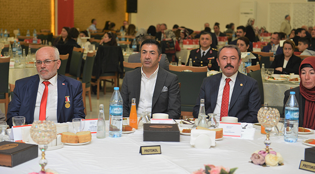 ERDOĞAN,ŞEHİT AİLELERİ VE GAZİLERLE BULUŞTU