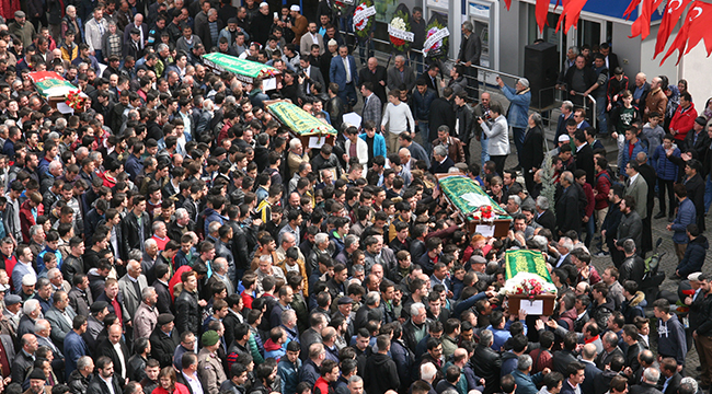 5 GENÇ GÖZYAŞLARI İLE TOPRAĞA VERİLDİ