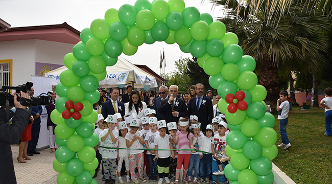 GELECEĞİNİ TÜKETME PROJESİ SERGİSİ AÇILDI