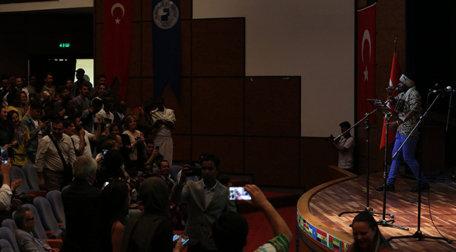 PAÜ’DE AFRİKA RÜZGARI ESTİRDİLER
