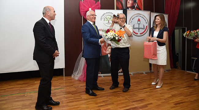PROF. DR. CÜCELOĞLU ÖĞRETMENLER İLE BULUŞTU
