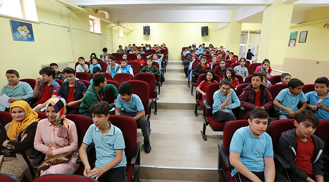 BÜYÜKŞEHİR'DEN ÖĞRENCİLERE ATIK YÖNETİMİ EĞİTİMİ