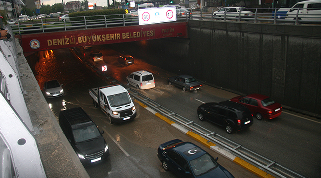 ŞİDDETLİ YAĞIŞ HAYATI OLUMSUZ ETKİLEDİ
