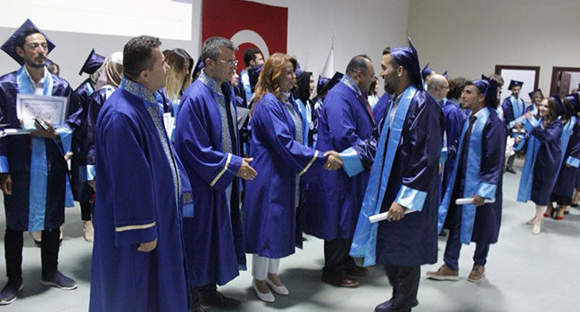 GÜVEN  MEZUNİYET COŞKUSUNA ORTAK OLDU