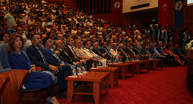 PAÜ TIP FAKÜLTESİ’NDE MEZUNİYET COŞKUSU