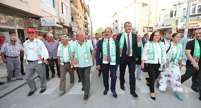 TİN, ELMA TARIM VE KÜLTÜR FESTİVALİ’NE KATILDI