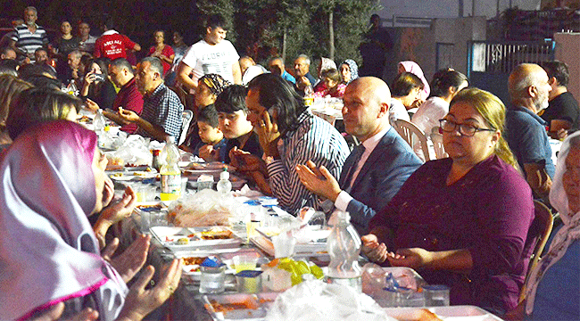 BAŞKAN ÖZBAŞ, İFTAR YEMEĞİ DÜZENLEDİ