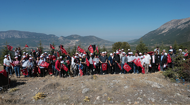 BÜYÜKŞEHİR'DEN TARİHİ ZAFERE COŞKULU ANMA