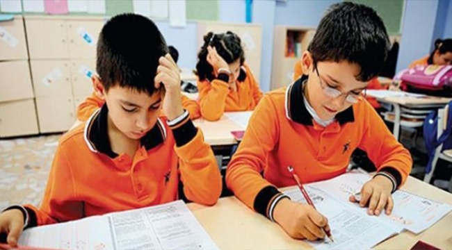 CHP’Lİ ARSLAN YENİ MÜFREDATI ELEŞTİRDİ