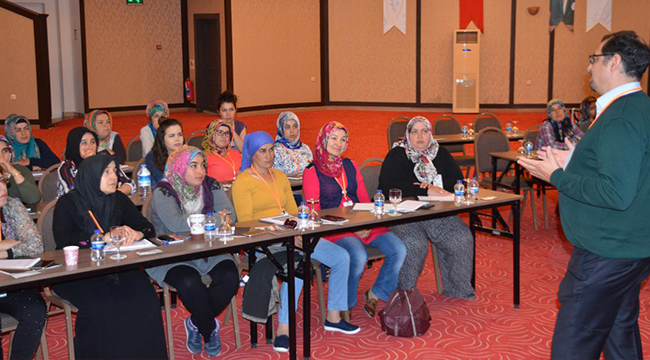 TARIMDA KADIN GİRİŞİMCİLER SAHAYA İNDİ