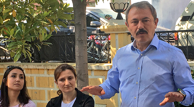 TİN GENÇLERLE KAHVALTIDA BULUŞTU