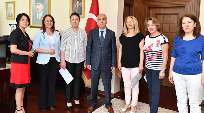 DOĞUM EBELERİNE BAŞARI BELGESİ VERİLDİ