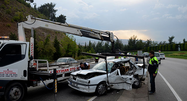 ZİNCİRLEME TRAFİK KAZASI: 1 ÖLÜ, 9 YARALI