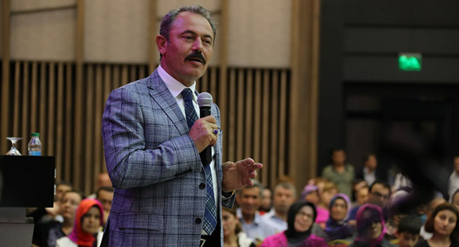 MİLLETVEKİLİ TİN, GENÇLERE SESLENDİ