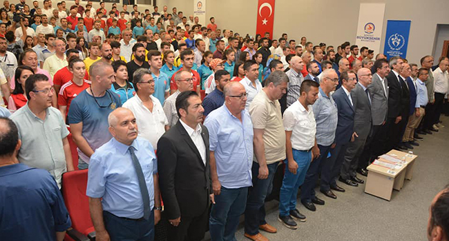 64 KULÜBE 331 BİN TL'LİK YARDIM
