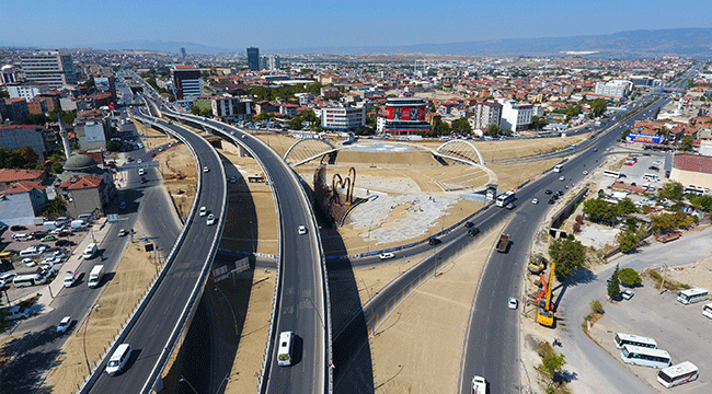 ÜÇGENDE YENİ BİR YEŞİL ALAN YARATILIYOR